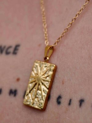 Collier SOLE or